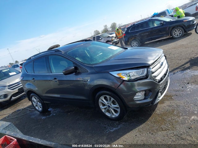 1FMCU0GD6HUE35387 Ford ESCAPE SE