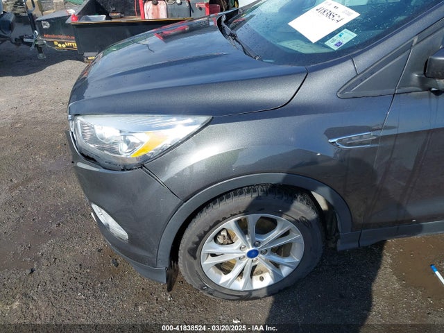 1FMCU0GD6HUE35387 Ford ESCAPE SE