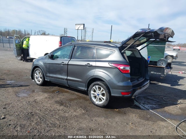 1FMCU0GD6HUE35387 Ford ESCAPE SE