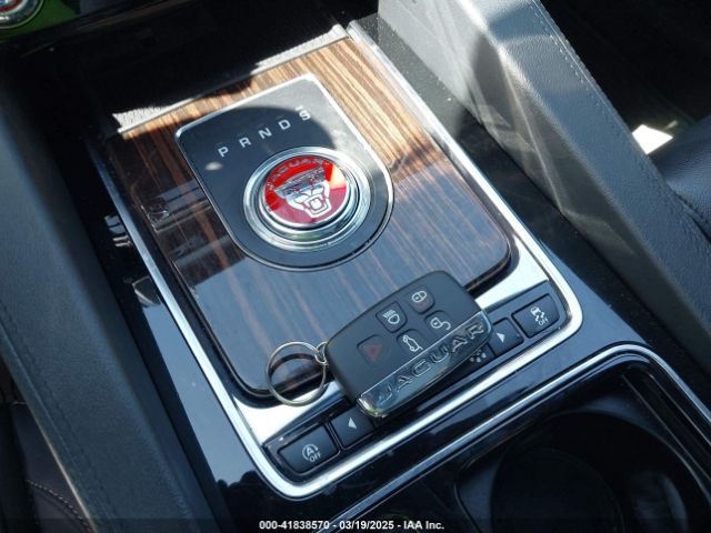 SADCK2FX9KA356228 Jaguar F-pace 25t Prestige