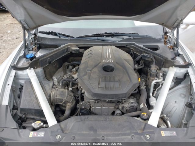 KNAE25LA2J6036690 KIA Stinger Premium