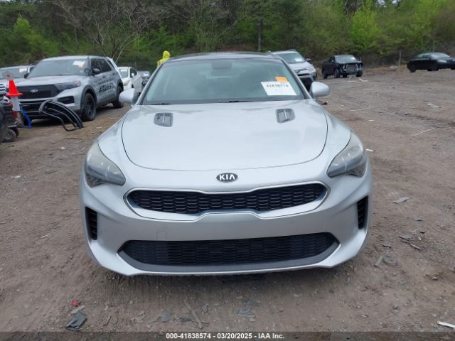 KNAE25LA2J6036690 KIA Stinger Premium
