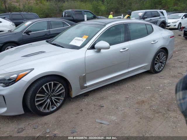 KNAE25LA2J6036690 KIA Stinger Premium