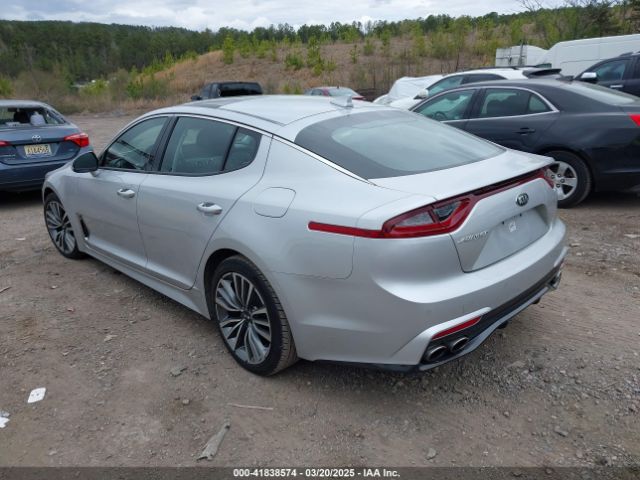 KNAE25LA2J6036690 KIA Stinger Premium