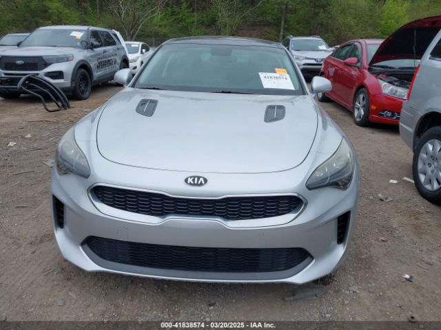 KNAE25LA2J6036690 KIA Stinger Premium