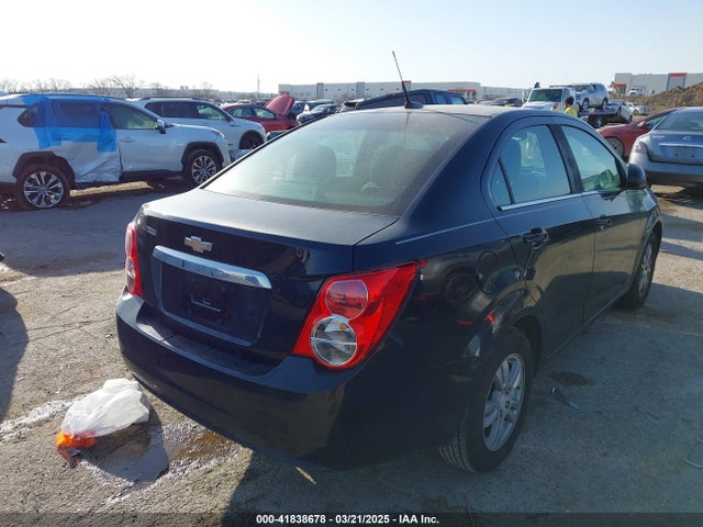 1G1JC5SH7E4127137 Chevrolet Sonic Lt Auto