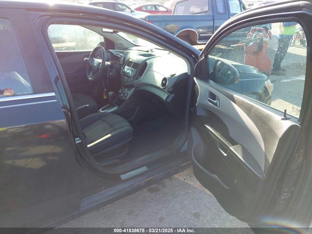1G1JC5SH7E4127137 Chevrolet Sonic Lt Auto