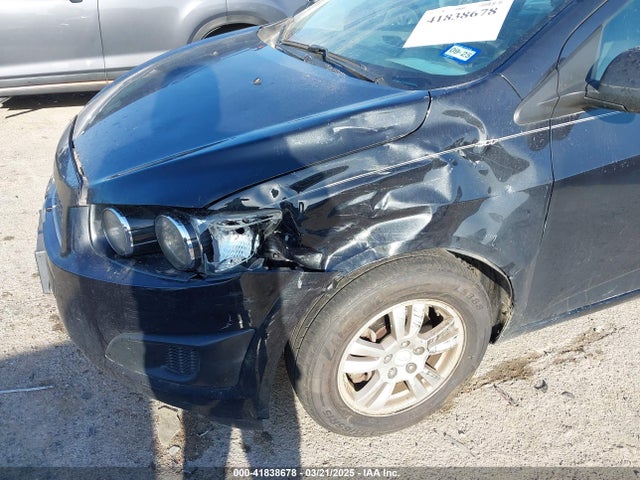 1G1JC5SH7E4127137 Chevrolet Sonic Lt Auto