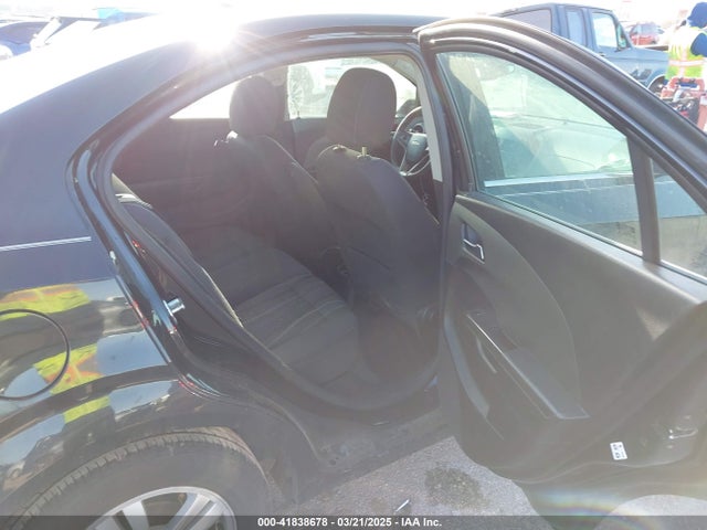 1G1JC5SH7E4127137 Chevrolet Sonic Lt Auto