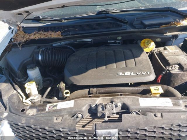 2C4RDGBG2GR114564 Dodge Grand Caravan Se