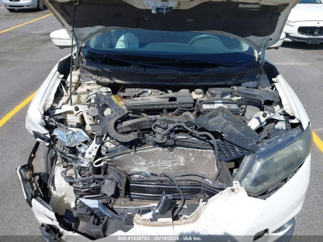 5N1AT2MT7EC833324 Nissan ROGUE SV