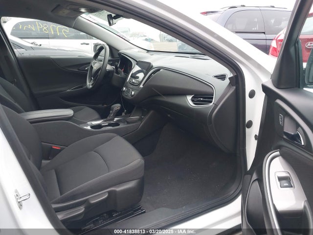 1G1ZD5ST3PF203884 Chevrolet Malibu Fwd 1lt