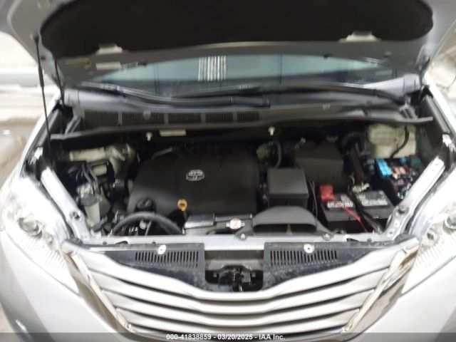 5TDJZ3DC9HS185755 Toyota Sienna Le 7 Passenger