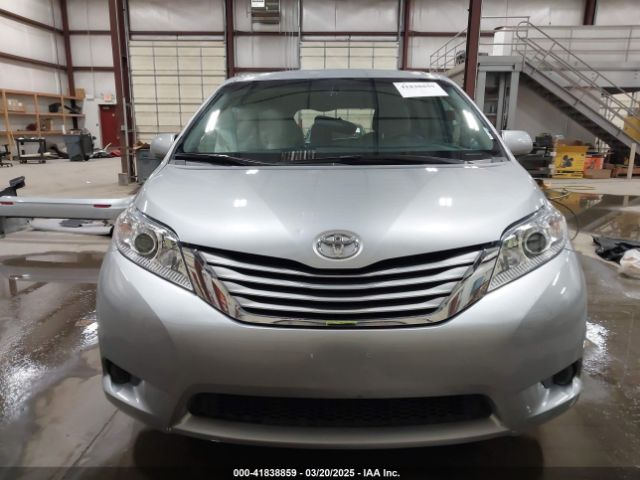 5TDJZ3DC9HS185755 Toyota Sienna Le 7 Passenger