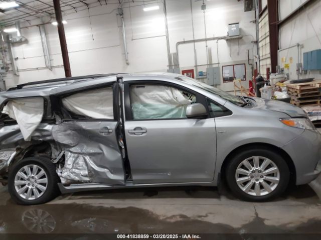 5TDJZ3DC9HS185755 Toyota Sienna Le 7 Passenger