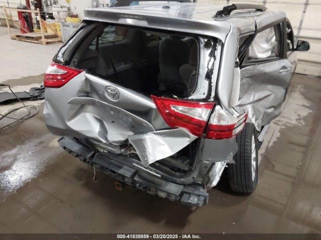 5TDJZ3DC9HS185755 Toyota Sienna Le 7 Passenger