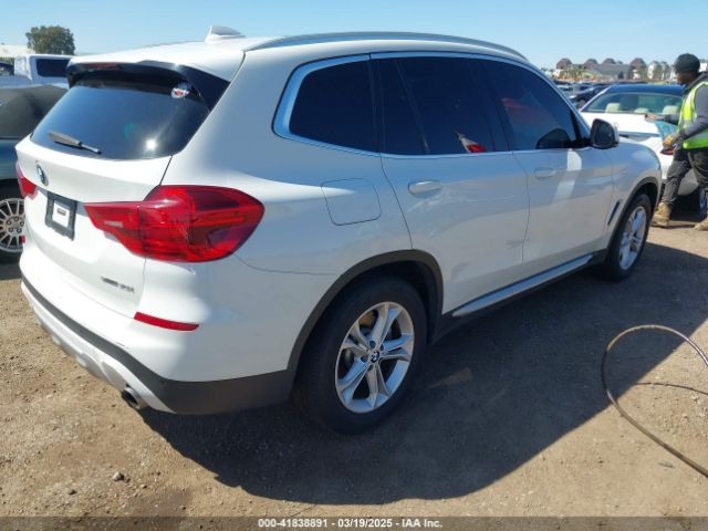5UXTR7C59KLR44964 BMW X3 Sdrive30i