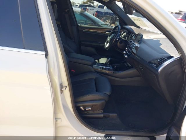 5UXTR7C59KLR44964 BMW X3 Sdrive30i