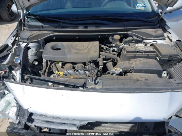 3KPC24A30JE020135 Hyundai ACCENT SE