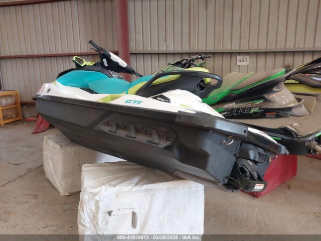 2018 SEA DOO GTI YDV50122D818 Photo 2
