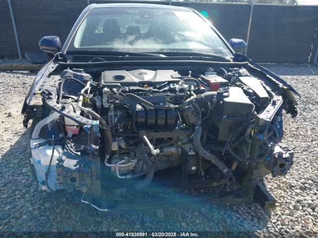 4T1C11AK7NU642811 Toyota CAMRY LE