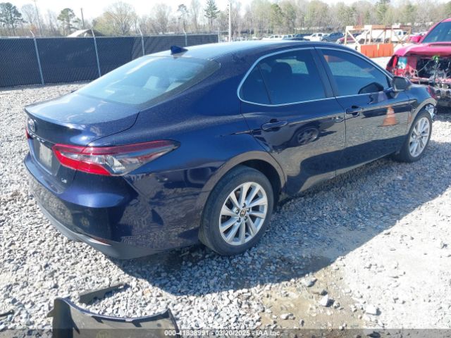 4T1C11AK7NU642811 Toyota CAMRY LE