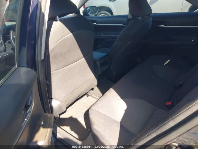 4T1C11AK7NU642811 Toyota CAMRY LE