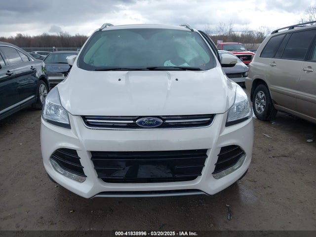 1FMCU9JX9GUA62674 Ford Escape Titanium