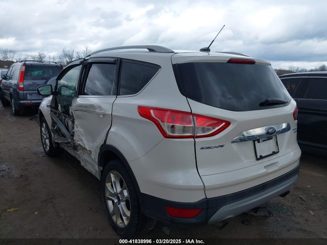 1FMCU9JX9GUA62674 Ford Escape Titanium