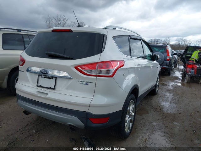 1FMCU9JX9GUA62674 Ford Escape Titanium