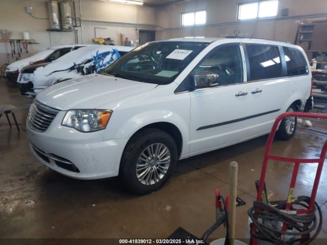 2C4RC1CG9FR573653 Chrysler Town & Country Touring-l