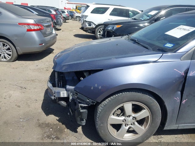 1G1PC5SB8E7144842 Chevrolet Cruze 1lt Auto