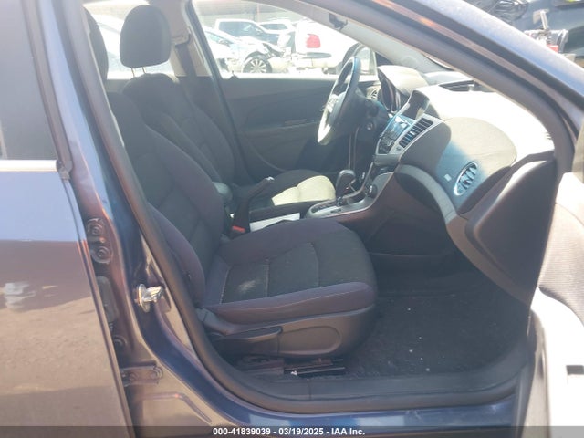 1G1PC5SB8E7144842 Chevrolet Cruze 1lt Auto