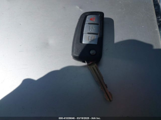 5N1AT2MM8HC777567 Nissan ROGUE S