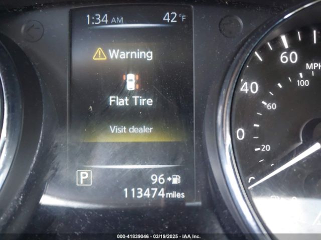 5N1AT2MM8HC777567 Nissan ROGUE S