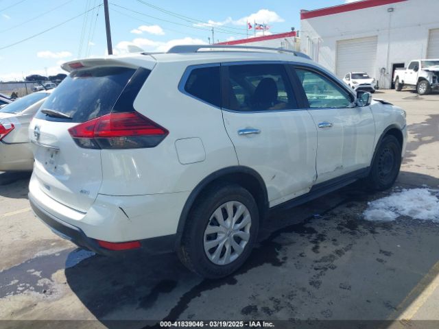 5N1AT2MM8HC777567 Nissan ROGUE S