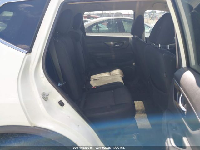 5N1AT2MM8HC777567 Nissan ROGUE S