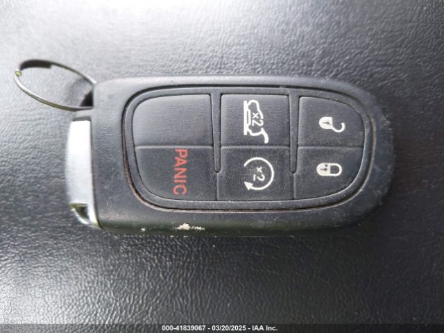 1C4PJMCS7HW588228 Jeep Cherokee Latitude 4x4