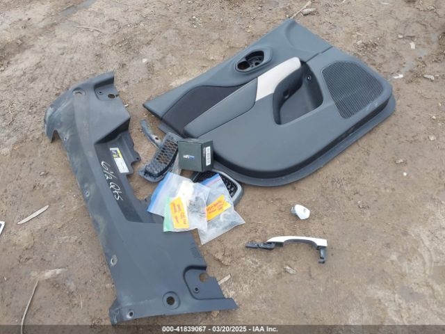 1C4PJMCS7HW588228 Jeep Cherokee Latitude 4x4