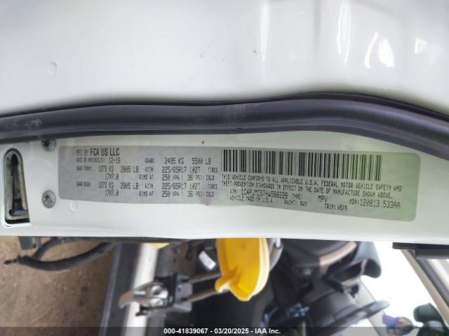 1C4PJMCS7HW588228 Jeep Cherokee Latitude 4x4