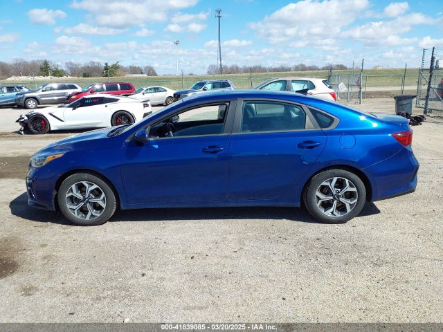 3KPF24AD0ME264586 KIA Forte Lxs