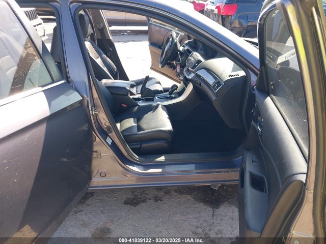 1HGCR2F57FA111070 Honda Accord Sport