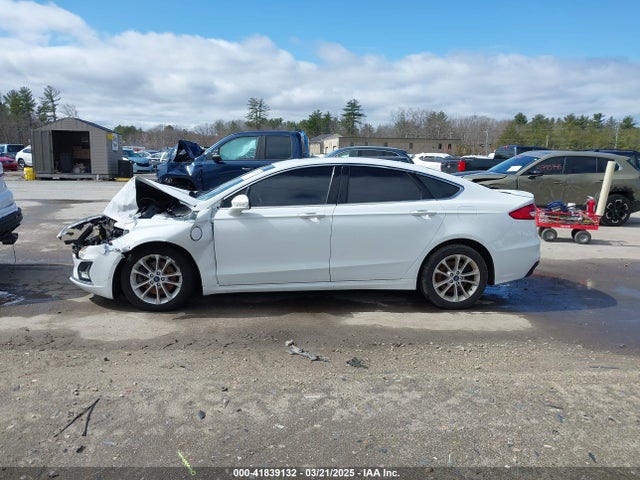 2019 Ford Fusion Energi Titanium მანქანა იყიდება აუქციონზე, vin: 3FA6P0SU6KR110873, აუქციონის ნომერი: 41839132