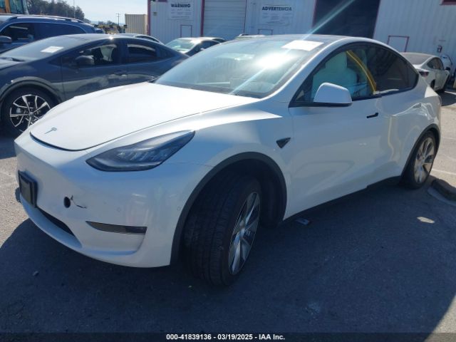 5YJYGDEE2LF044811 Tesla Model Y Long Range Dual Motor All-wheel Drive