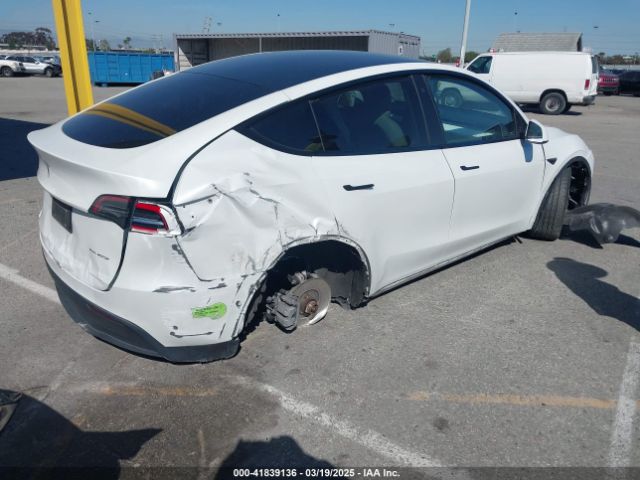 5YJYGDEE2LF044811 Tesla Model Y Long Range Dual Motor All-wheel Drive