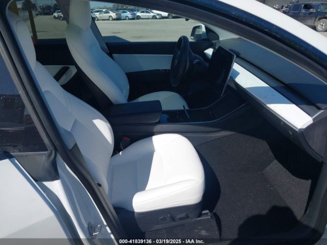 5YJYGDEE2LF044811 Tesla Model Y Long Range Dual Motor All-wheel Drive