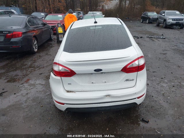 Ford FIESTA SE 2019 3FADP4BJ1KM123645 Image 16