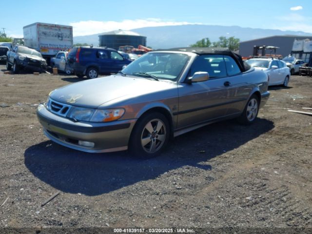 2002 SAAB 9-3 YS3DF78K727009327 Photo 1