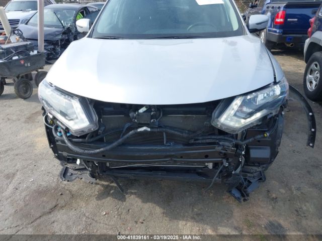 KNMAT2MT2LP533801 Nissan Rogue Sv Fwd