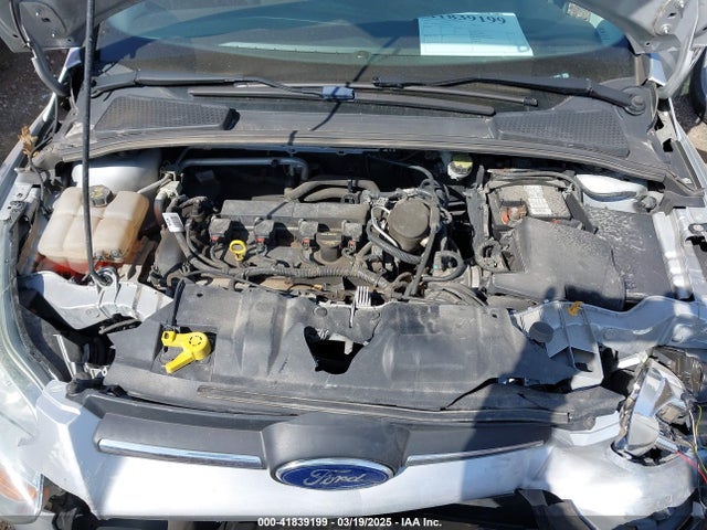 Ford FOCUS SE 2014 1FADP3F22EL347901 Image 10